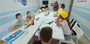 Photo source: facebook.com/smartykidsromania